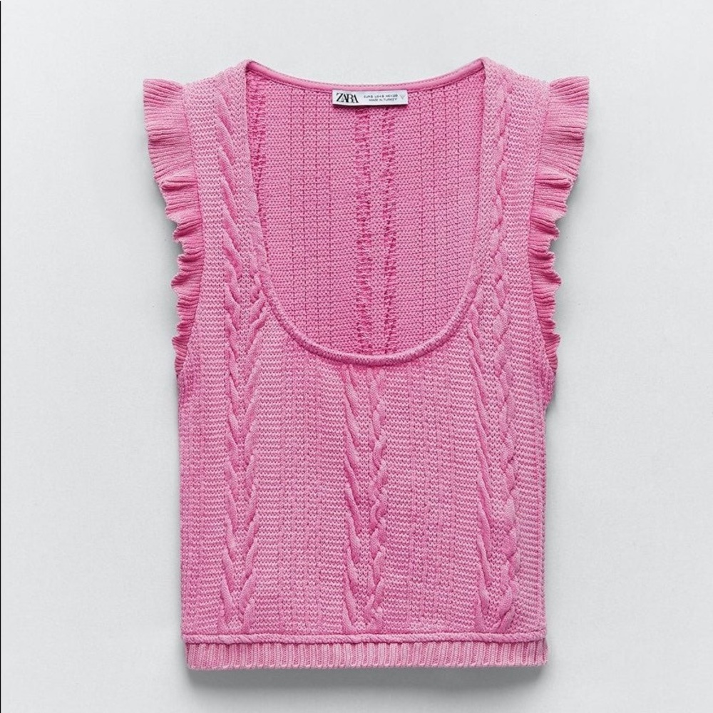 HOT PINK cable knit sweater from Zara 🎀